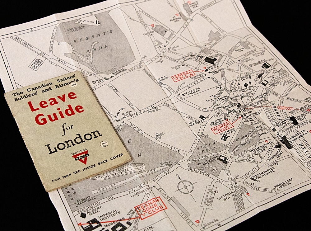Pocket-sized sized guide for Canadians on leave in London