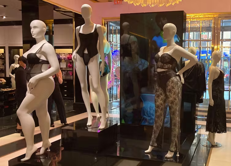 Mannequins in lingerie.