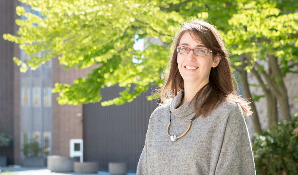Research from McMaster’s Katherine Boothe (pictured) shows that a key barrier to adopting a national pharmaceutical program in Canada is that policymakers continue to view such a plan as unaffordable, despite growing evidence to the contrary.