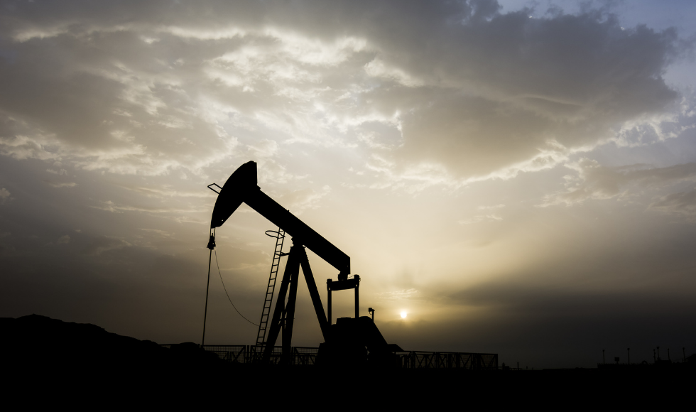 Silhouette of an oil rig