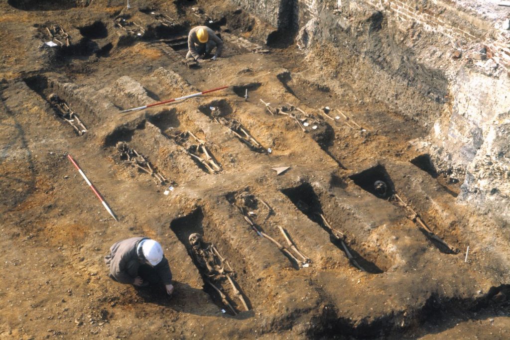 Researchers extracting DNA from the remains of people buried in the East Smithfield plague pits